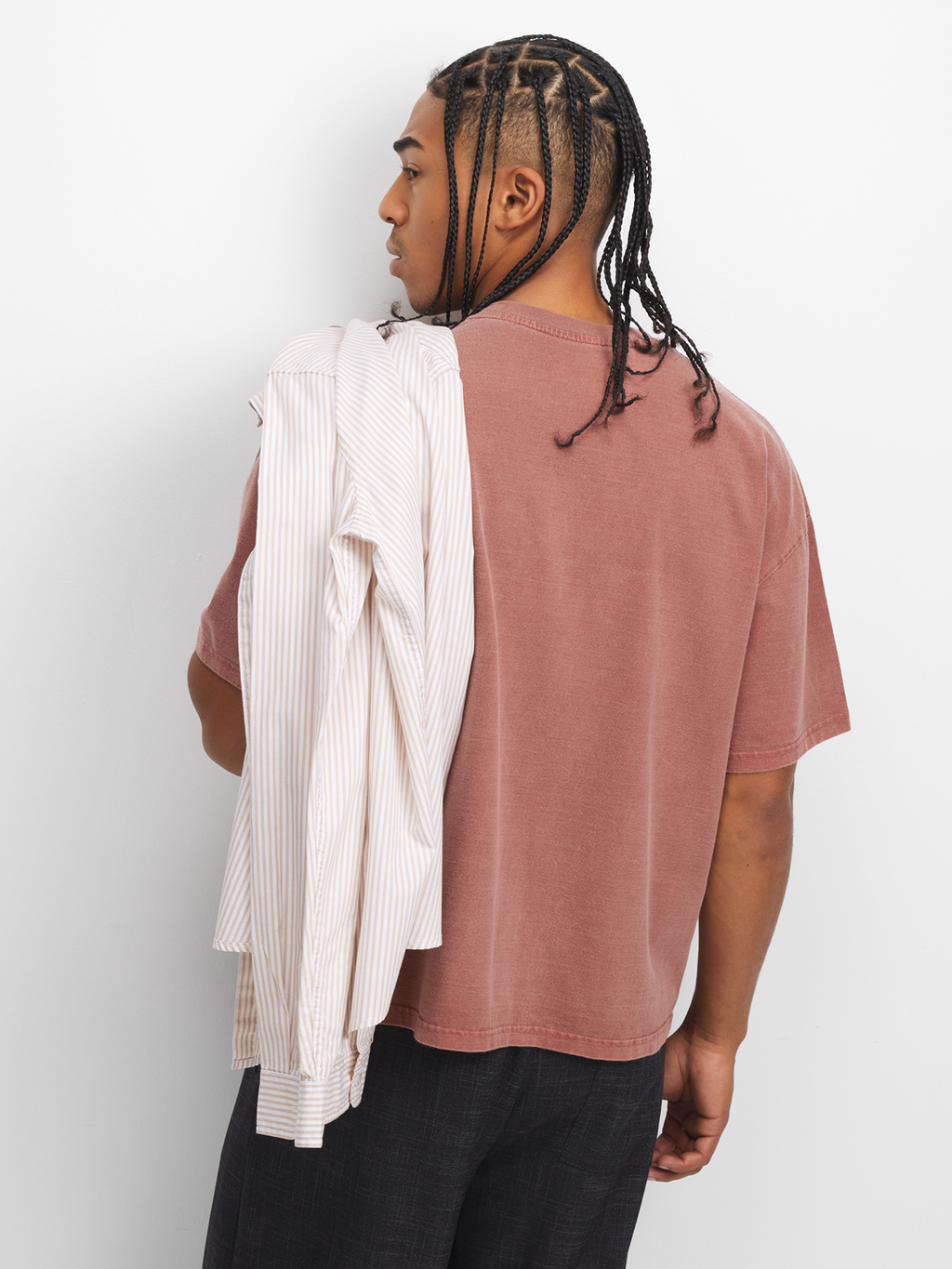 YARNS Luxury Resort Tshirt - Brick
